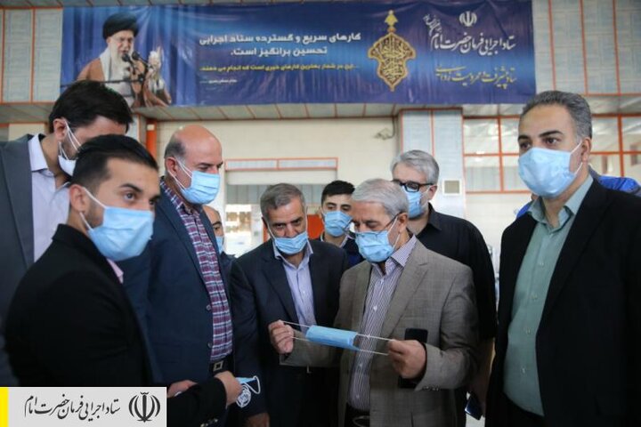 گزارش تصویری از افزایش ظرفیت تولید ماسک بهداشتی به ۵ میلیون ماسک در روز توسط ستاد اجرایی فرمان امام