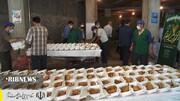 طبخ و توزیع غذای گرم در مناطق محروم استان اردبیل توسط ستاد اجرایی فرمان امام