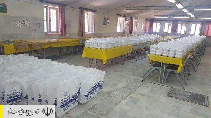 طبخ و توزیع 5 میلیون پرس غذای گرم در مناطق محروم کشور توسط ستاد اجرایی فرمان امام