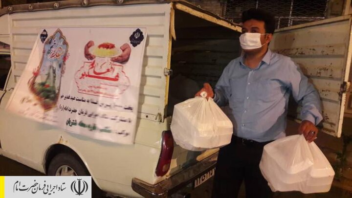 طبخ و توزیع غذای گرم در مناطق محروم استان آذربایجان شرقی توسط ستاد اجرایی فرمان امام