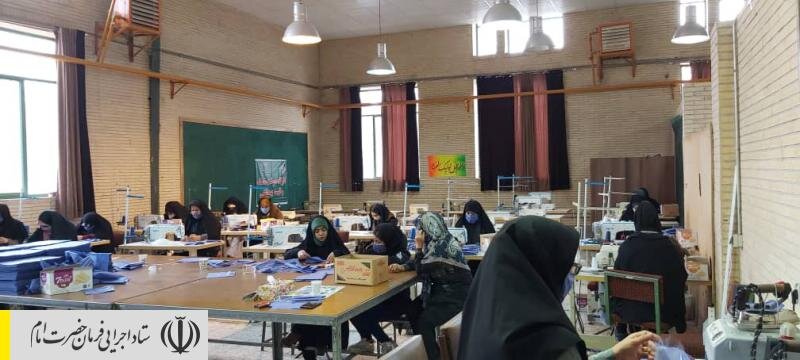 تولید ماسک و اقلام بهداشتی توسط نیروهای جهادی ستاد اجرایی فرمان امام در کرمان