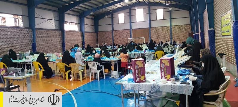 تولید ماسک و اقلام بهداشتی توسط نیروهای جهادی ستاد اجرایی فرمان امام در کرمان