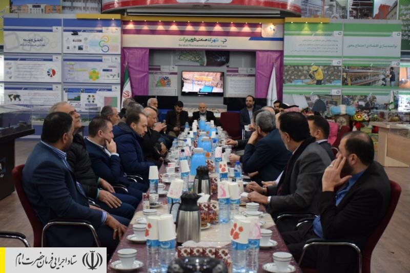 بازدید جمعی از مدیران علمی و فرهنگی سوریه از نمایشگاه دائمی ستاد اجرایی فرمان امام