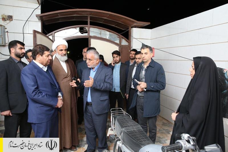 بازدید رئیس ستاد اجرایی فرمان امام از مناطق سیل زده آبادان