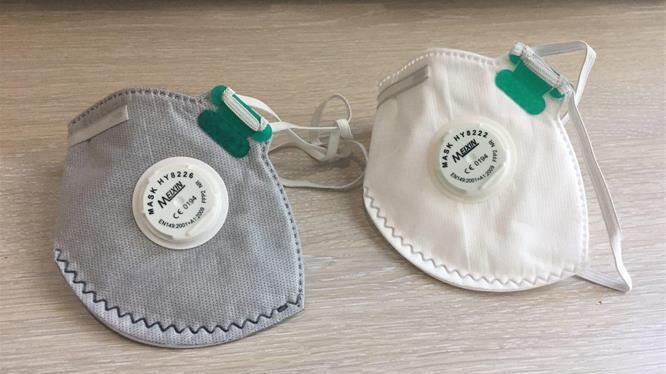 تحویل ۲۱۵ هزار ماسک ویژه پزشکان توسط ستاد اجرایی فرمان امام