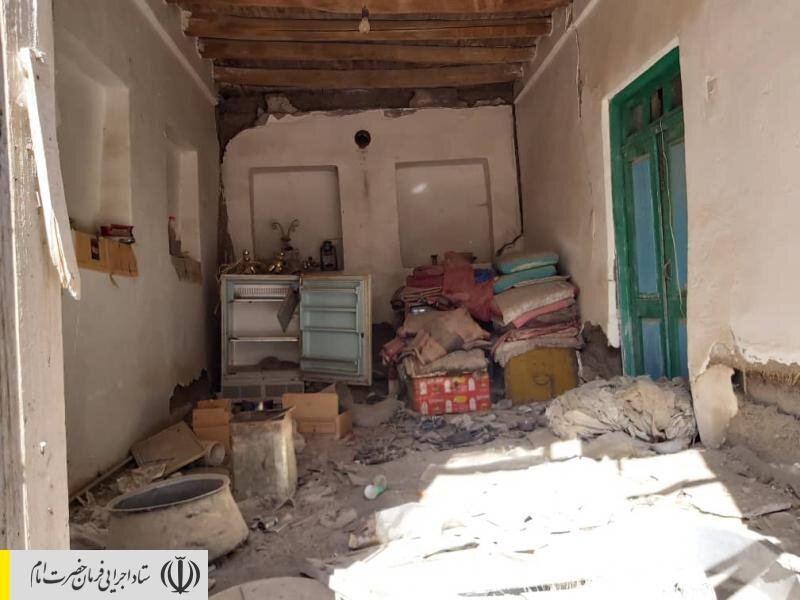 اهدای دام زنده و لوازم خانگی از طرف ستاد اجرایی فرمان حضرت امام (ره) به زلزله زدگان آذربایجان شرقی