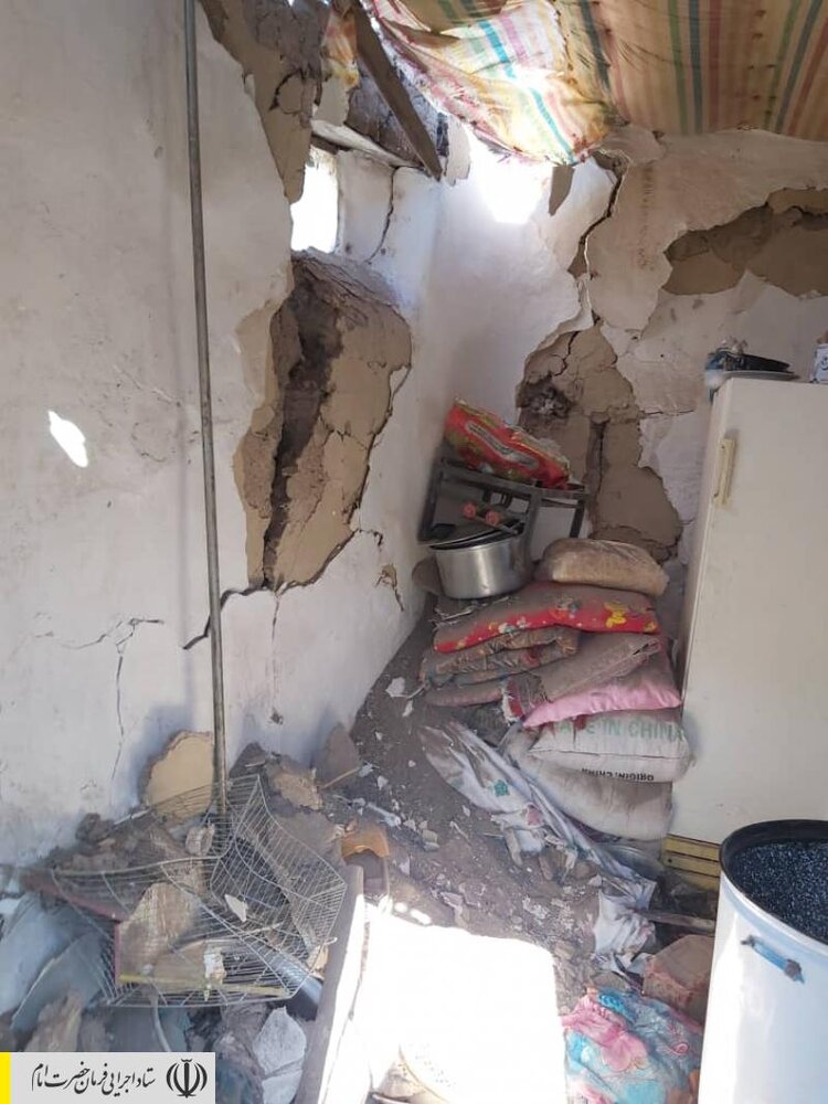 اهدای دام زنده و لوازم خانگی از طرف ستاد اجرایی فرمان حضرت امام (ره) به زلزله زدگان آذربایجان شرقی