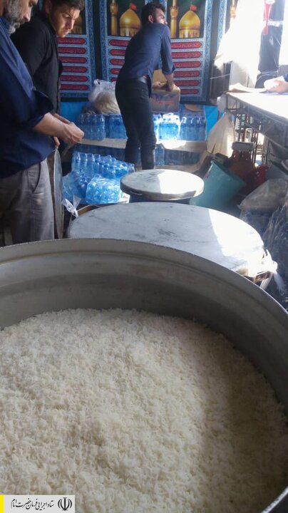 پذیرائی از زوار اربعین در موکب ستاد اجرایی فرمان حضرت امام (ره) در مرز شلمچه