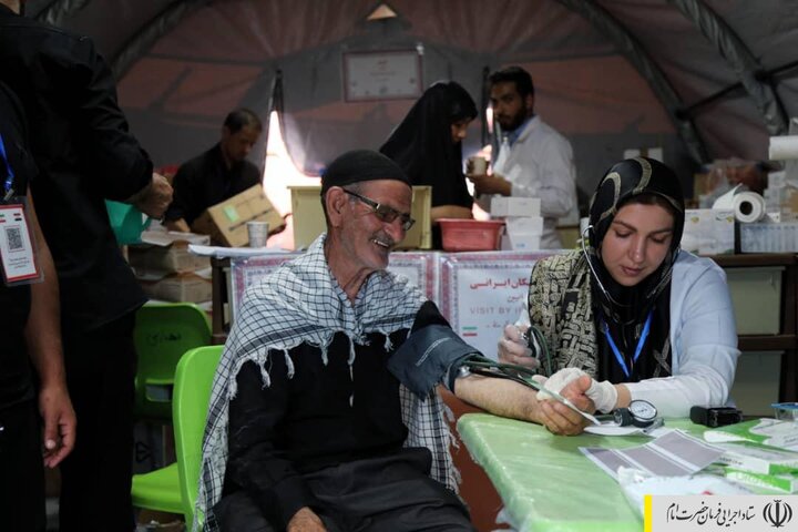 خدمت رسانی کاروان سلامت احسان ستاد اجرایی فرمان امام به زائرین اربعین در کربلا