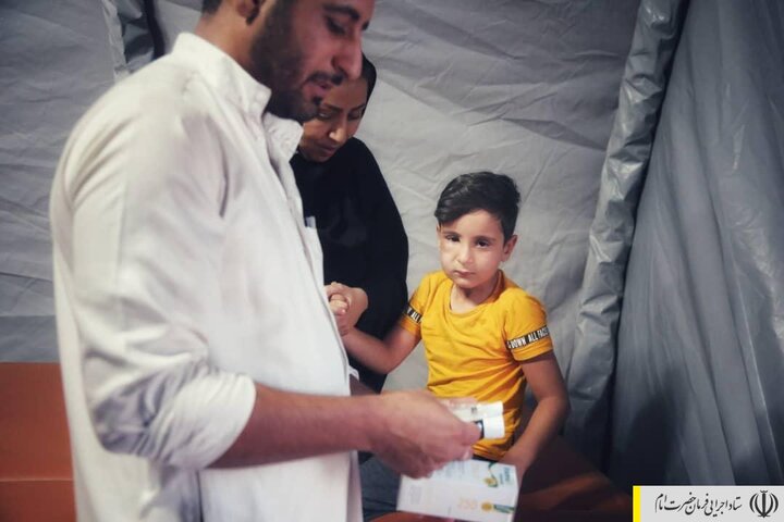 خدمت رسانی کاروان سلامت احسان ستاد اجرایی فرمان امام به زائرین اربعین در کربلا