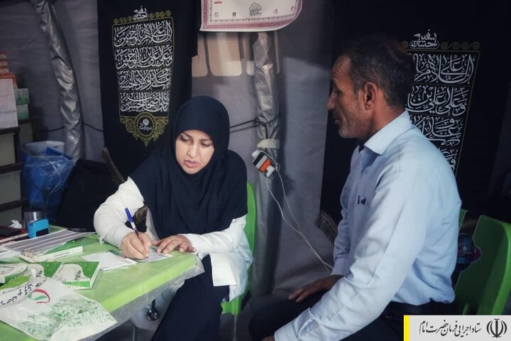 خدمت رسانی کاروان سلامت احسان ستاد اجرایی فرمان امام به زائرین اربعین در کربلا