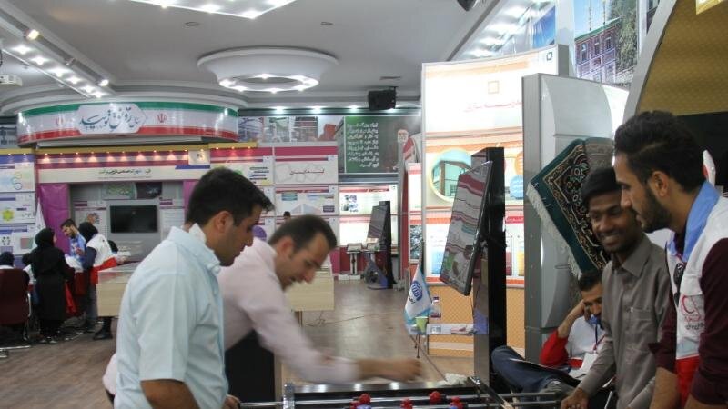 بازدید مدیران مراکز شتابدهنده هلال احمر سراسر کشور از نمایشگاه دستاوردهای ستاد اجرایی فرمان حضرت امام(ره)