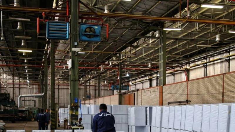 احیای کارخانه یخچال سازی در لرستان توسط ستاد اجرایی فرمان حضرت امام