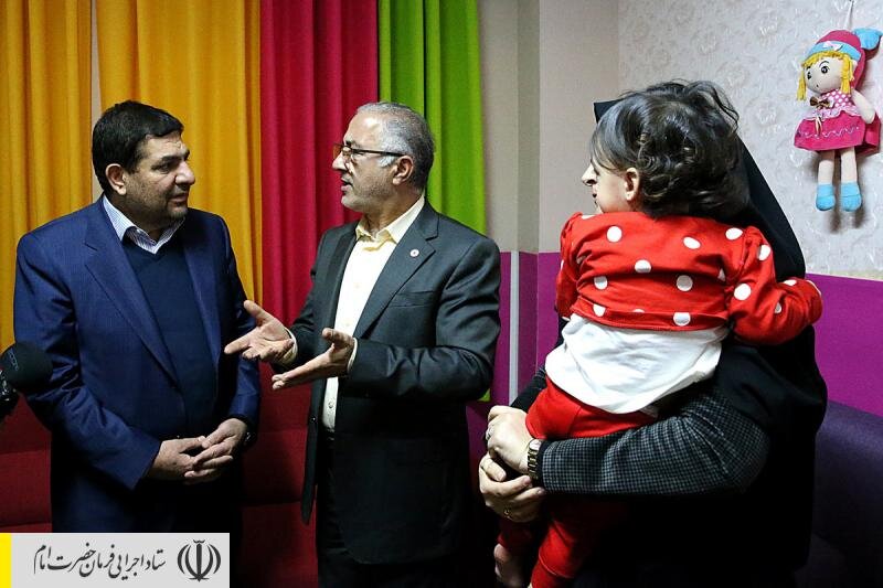 بازدید رئیس ستاد اجرایی فرمان حضرت امام (ره) از شیرخوارگاه و خانه نوباوگان شکوفه