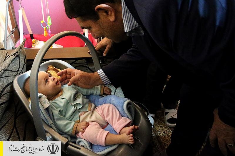 بازدید رئیس ستاد اجرایی فرمان حضرت امام (ره) از شیرخوارگاه و خانه نوباوگان شکوفه