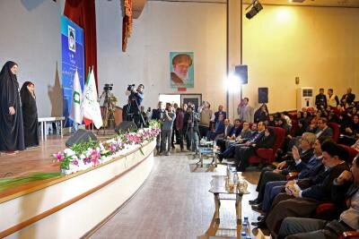 بازدید رئیس ستاد اجرایی فرمان حضرت امام (ره) از نمایشگاه طرح های اشتغالزایی در گلوگاه