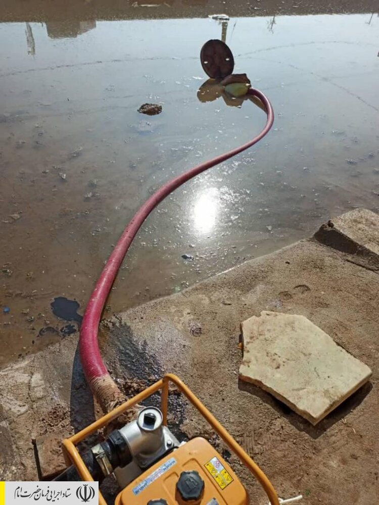 بسیج امکانات ستاد اجرایی فرمان امام برای امدادرسانی به سیل زدگان خوزستان