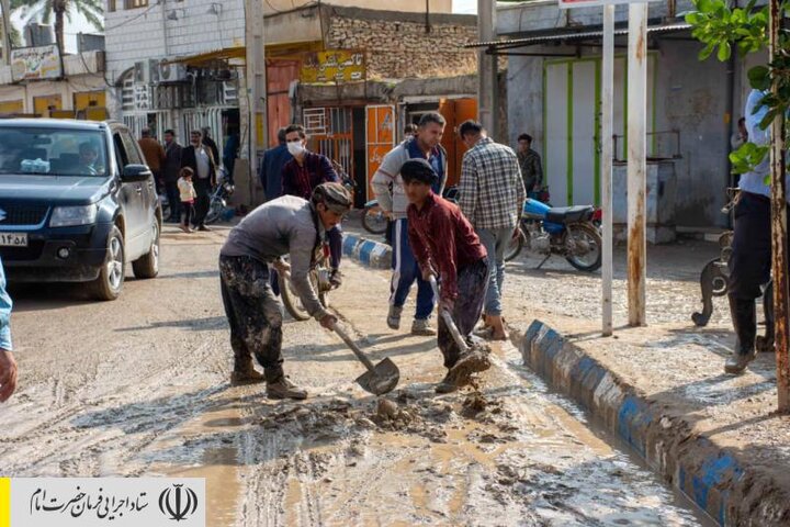 ارسال محموله‌های جدید مواد غذایی و اضطراری ستاد اجرایی فرمان امام به مناطق سیل زده بوشهر
