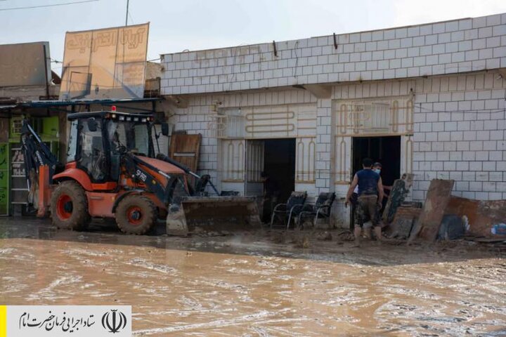 ارسال محموله‌های جدید مواد غذایی و اضطراری ستاد اجرایی فرمان امام به مناطق سیل زده بوشهر