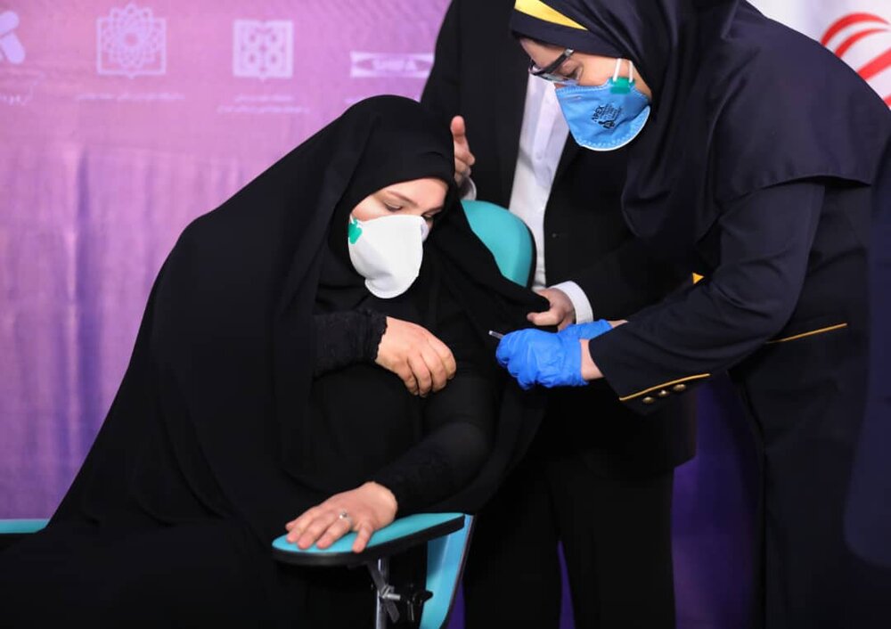 آغاز تست انسانی «اولین واکسن ایرانی کرونا» تولیدی ستاد اجرایی فرمان امام