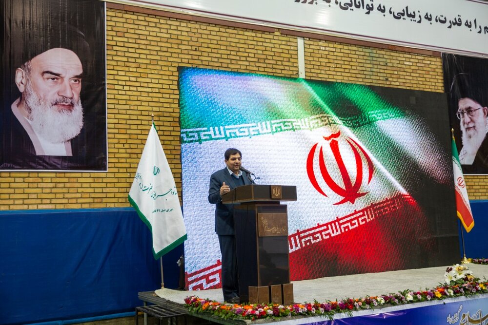 مراسم رونمایی از خط تولید محصولات جدید صنعت روغنهای های‌تک و طرح‌های زیست محیطی پالایشگاه سبز