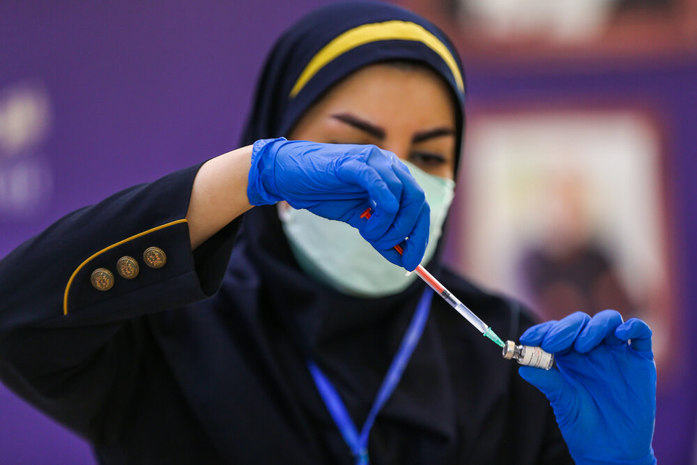 گزارش خبر ۱۴ از آغاز فازنهایی تست واکسن کوو ایران برکت