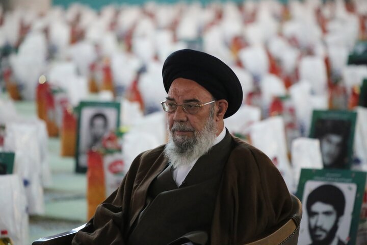 قدردانی امام جمعه  اصفهان از اقدامات گسترده ستاد اجرایی فرمان امام (ره) در مناطق محروم اصفهان