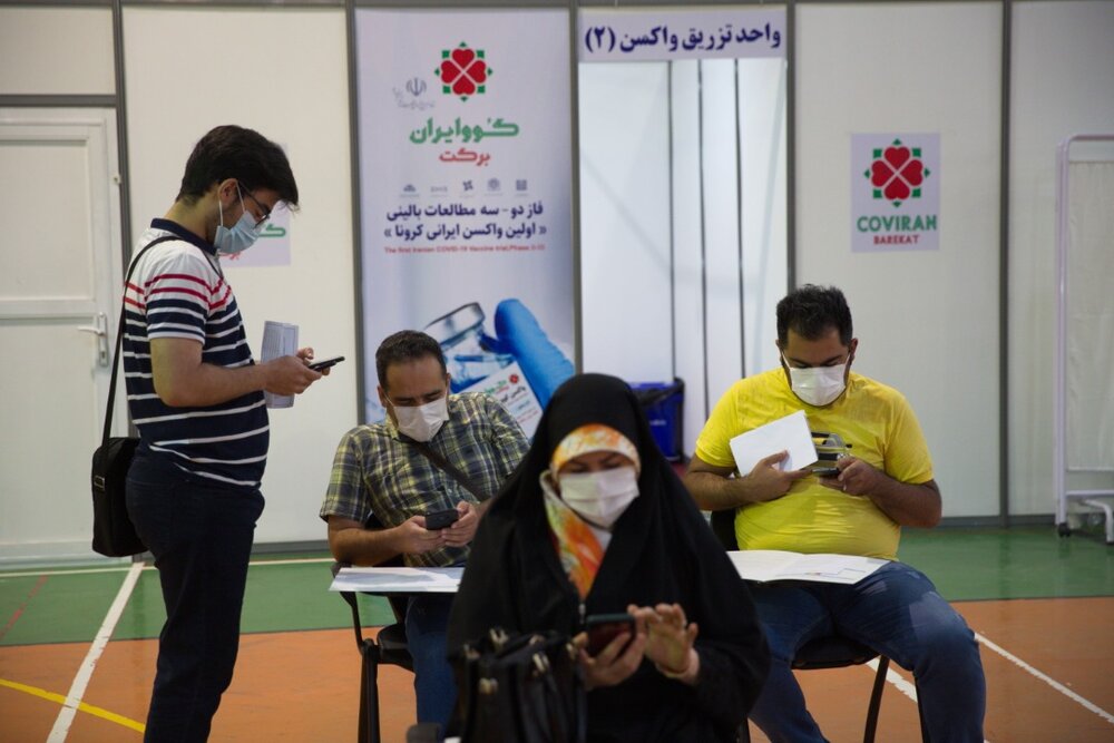 تزریق نخستین واکسن ایرانی به ۱۰ هزار داوطلب تا پایان اردیبهشت در فازسوم تست انسانی