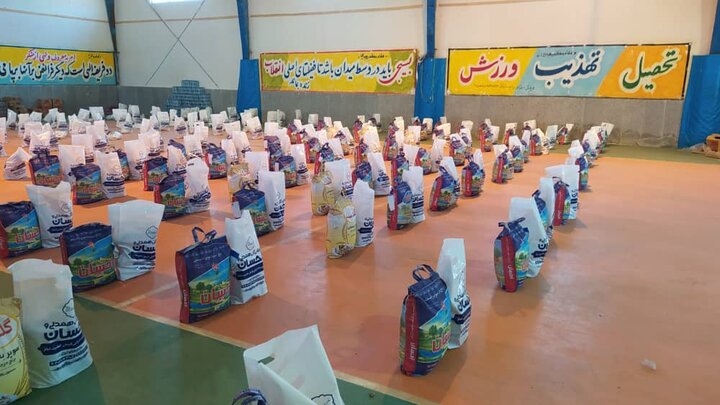 راه‌اندازی آشپزخانه امدادی و طبخ روزانه ۴ هزار پرس غذا و توزیع بسته‌های ضروری در مناطق زلزله‌زده خراسان‌شمالی توسط ستاد اجرایی فرمان امام