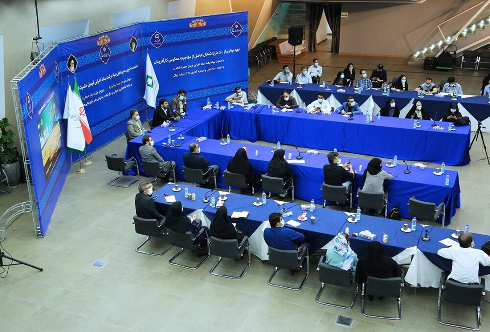 مهاجرت معکوس ۶۰ هزار نفر به روستاها با اجرای ۱۰ هزار طرح اشتغالزایی توسط ستاد اجرایی فرمان امام