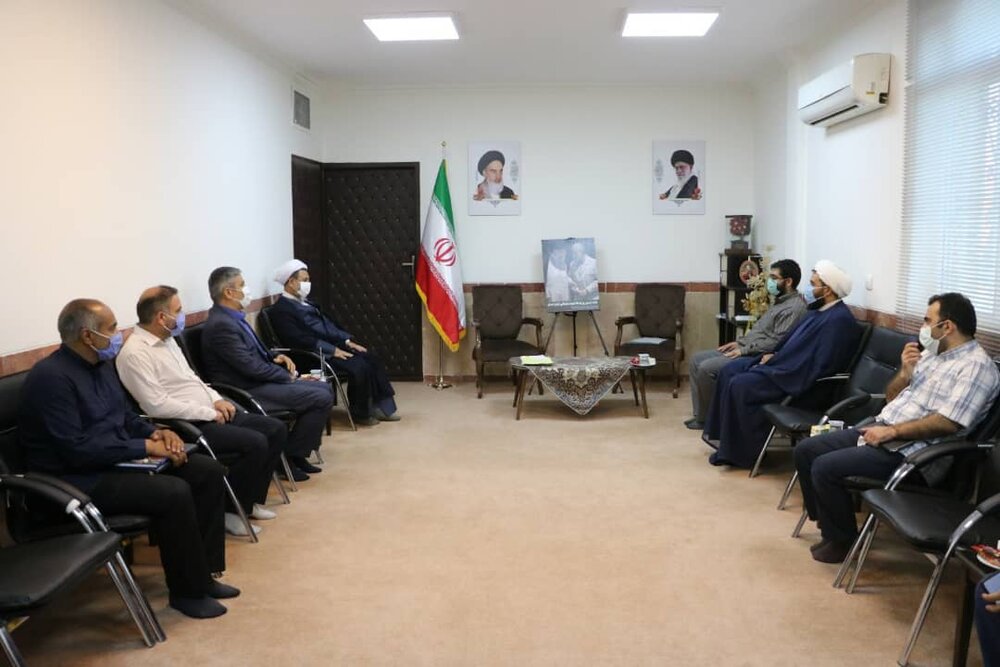 تأمین آب شرب۲۰ نقطه بحرانی حاشیه‌ای شهر کرمان توسط ستاد اجرایی فرمان امام/ تجهیز 5 خانه ورزش در مناطق محروم استان