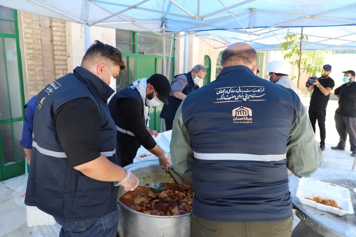 اعزام ۵ گروه امدادی و ارسال محموله اقلام اضطراری ستاد اجرایی فرمان امام به مناطق سیل‌زده کرمان