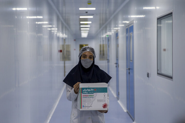 گزارش خبر ۲۱ از داخل خط تولید واکسن برکت