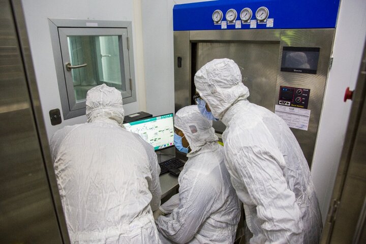 آمیکرون چگونه در ایران شناسایی شد/ زیرساخت واکسن ایرانی کرونا در خدمت جامعه سلامت