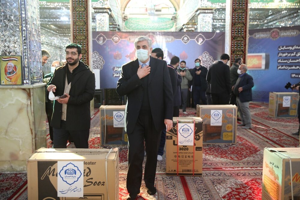 توزیع ۱۰ هزار وسیله گرمایشی بین خانواده‌های نیازمند در سراسر کشور توسط ستاد اجرایی فرمان امام