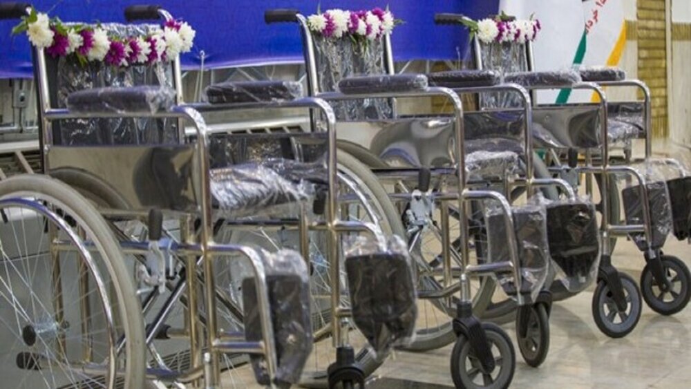 اهدای ۵۰ دستگاه ویلچر به کودکان و نوجوانان معلول بوشهری 