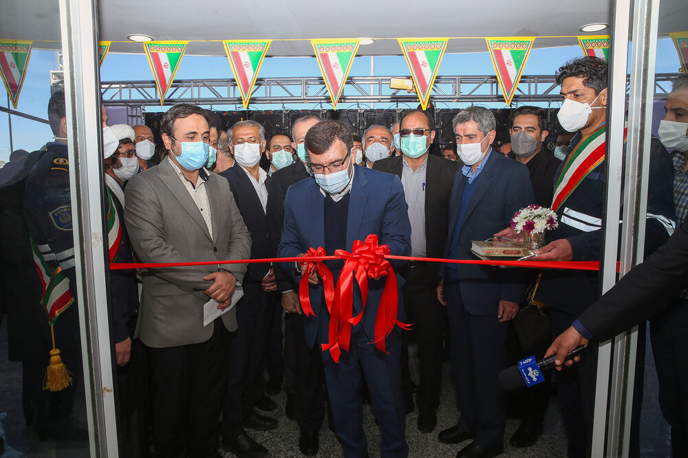 گزارش خبر 14 از افتتاح بیمارستان 120 تختخوابه شهدای سلامت نی‌ریز توسط بنیاد برکت