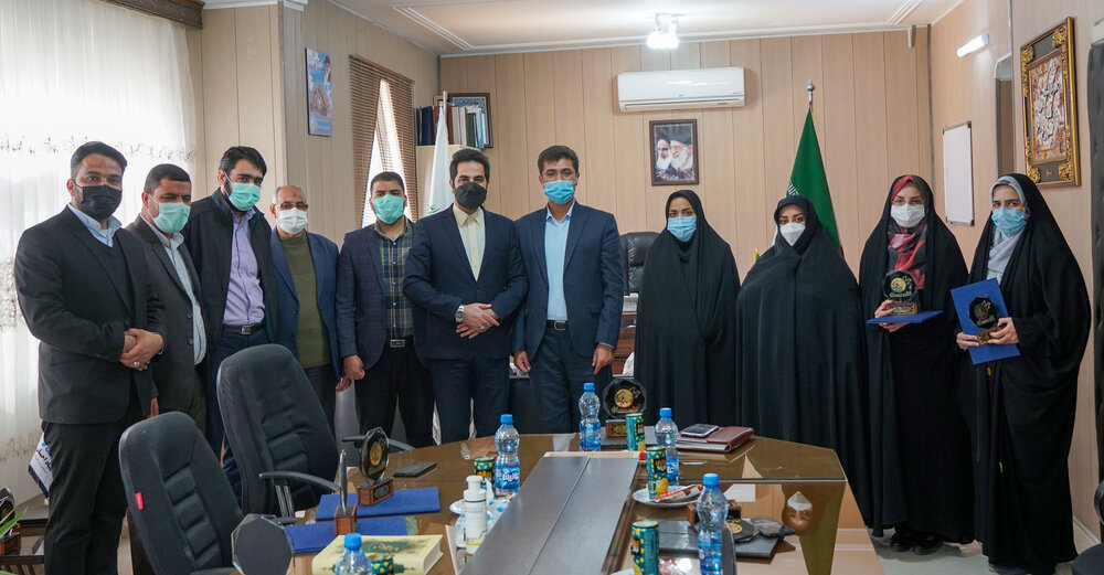  آیین تجلیل از فعالین عرصه احسان و نیکوکاری به همت بنیاد احسان ستاد در خراسان جنوبی برگزار شد 