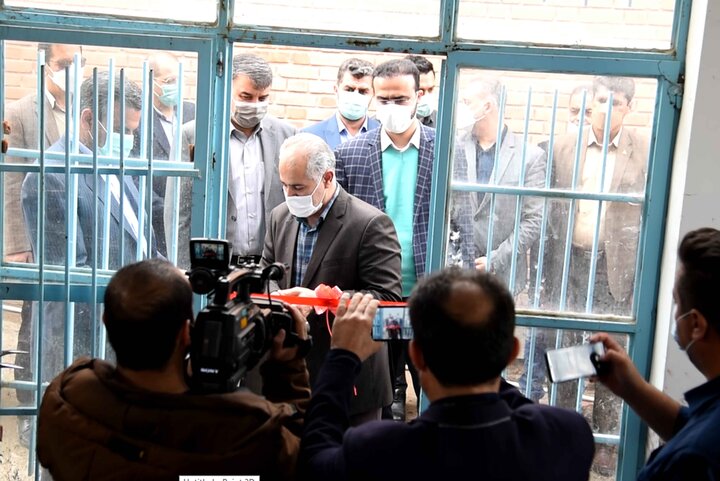 از مخروبه تا کارگاه ؛ تولید پوشاک در کارگاه روستای کردوان گرمسار