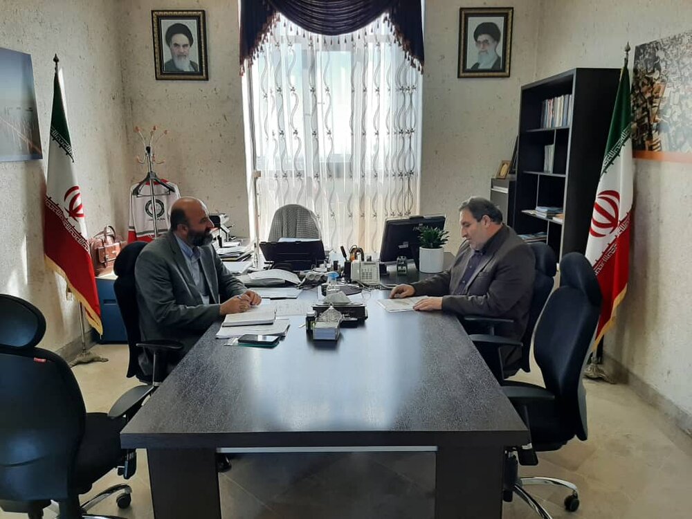 نشست صمیمی مدیرکل ستاد اجرایی فرمان حضرت امام (ره) در استان با معاون سیاسی امنیتی و اجتماعی استاندار