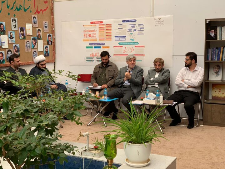 نشست صمیمی دکتر عسگری و مسئولین خانه های احسان استان تهران