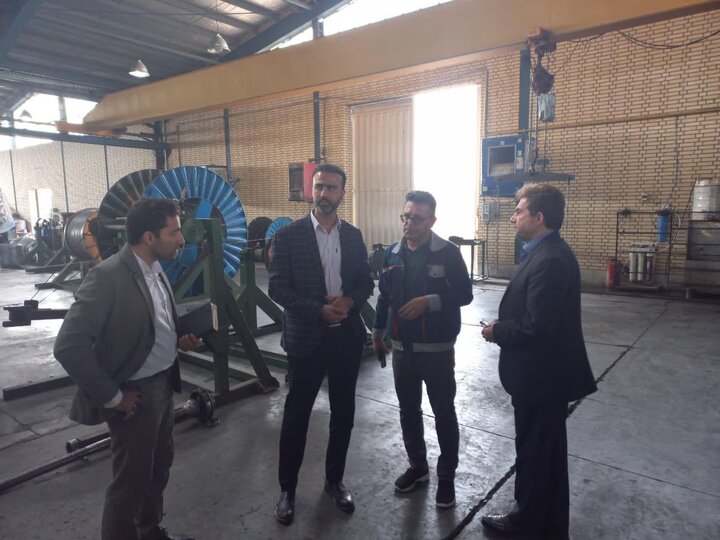بازدید مدیرکل ستاد اجرایی فرمان حضرت امام ره از کارخانه کابل سپر البرز