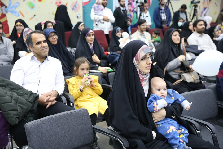 آغاز پویش "ایران جوان" برای حمایت از فرزندآوری 10 هزار زوج جوان