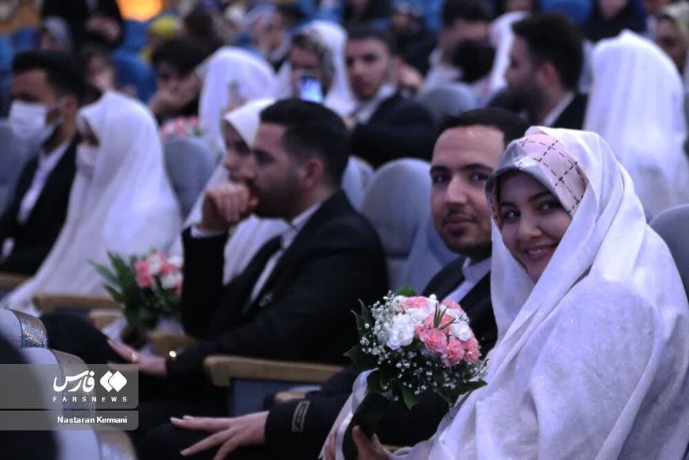 برگزاری جشن ازدواج ۴۴ زوج جوان در چهل و چهارمین سالگرد پیروزی انقلاب اسلامی