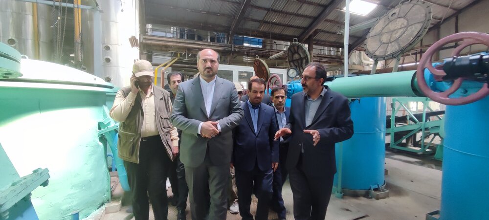 بازدید معاون اجرایی ریاست جمهوری از قند یاسوج