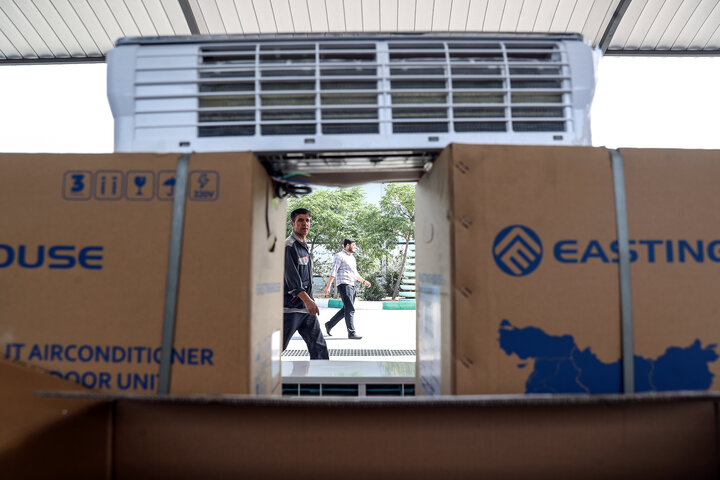 آغاز پویش احسان غدیر و اهدای وسایل سرمایشی و طبخ غذای گرم در مناطق محروم توسط ستاد اجرایی فرمان امام