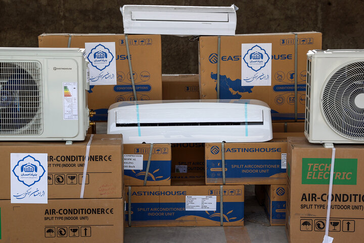 آغاز پویش احسان غدیر و اهدای وسایل سرمایشی و طبخ غذای گرم در مناطق محروم توسط ستاد اجرایی فرمان امام