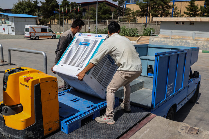 آغاز پویش احسان غدیر و اهدای وسایل سرمایشی و طبخ غذای گرم در مناطق محروم توسط ستاد اجرایی فرمان امام