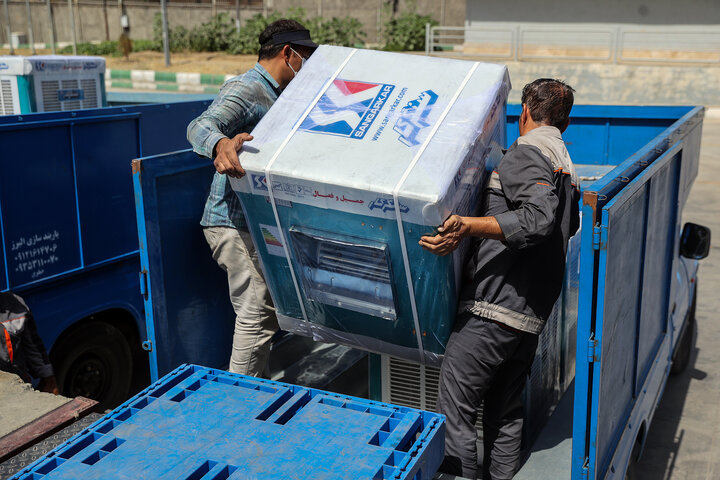 آغاز پویش احسان غدیر و اهدای وسایل سرمایشی و طبخ غذای گرم در مناطق محروم توسط ستاد اجرایی فرمان امام