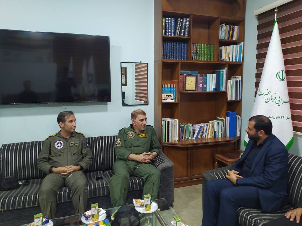 دیدار امیر صدقی فرمانده پایگاه ششم شکاری شهید یاسینی بوشهر با مدیرکل ستاد در استان 